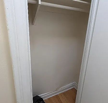 2nd image of 11921 Metropolitan Ave APT 2N