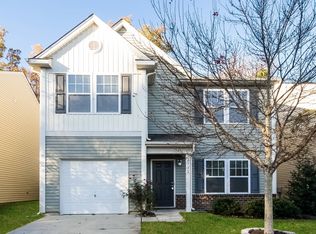 2712 Bramble Ridge Ct, Charlotte, NC 28215