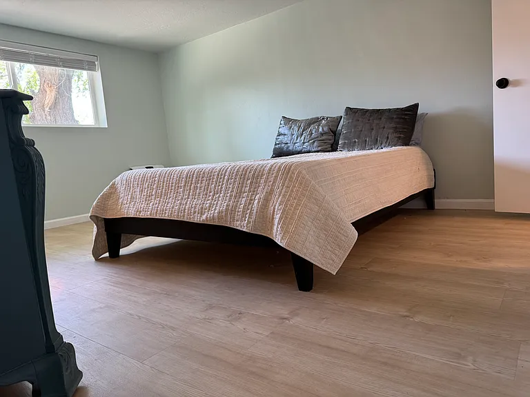 155 N 200 E — Photo 17