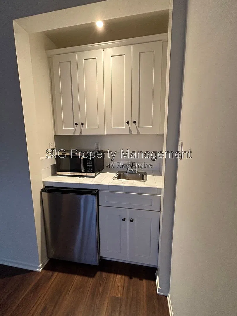 Studio, 1.0 bath, $1,650 — Photo 1