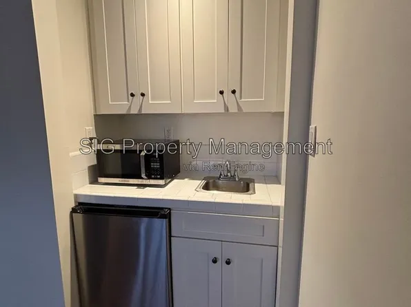 4373 Sunset Dr, Los Angeles, CA 90027