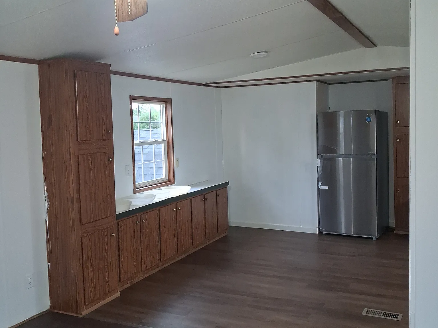 3 bed, $850 — Photo 2