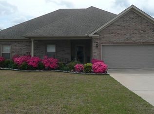 2304 Pleasant Forest Dr, Benton, AR 72015