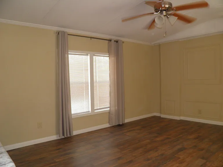 810 Gibson Rd — Photo 13