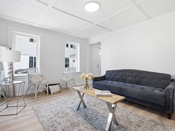 5th image of 14 Staten St #1