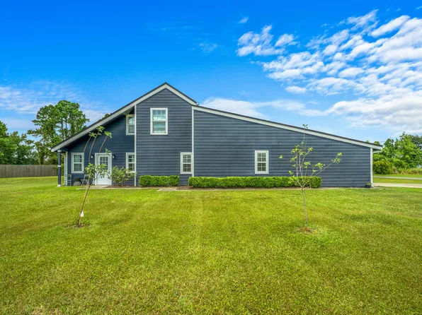 111 E Park Manor Dr, Lake Charles, LA 70611