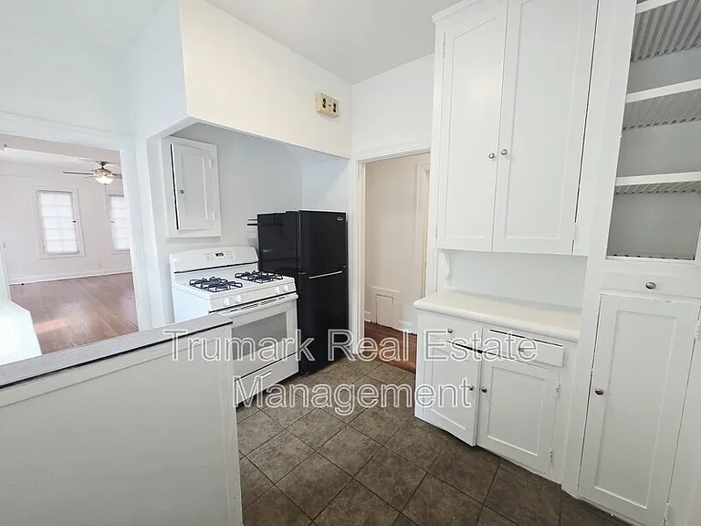 380 W California Ave — Photo 7