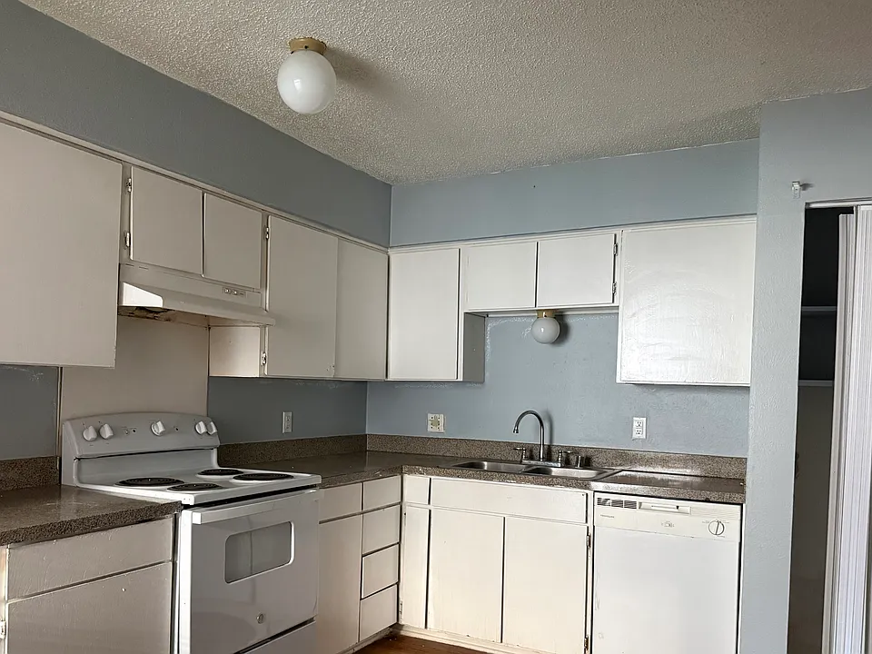 2315 Trellis Pl #2315