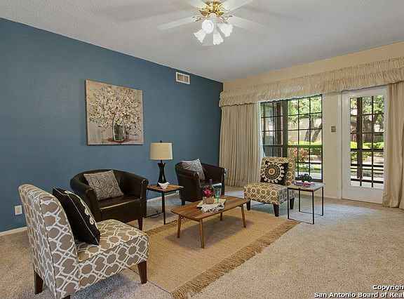5th image of 3605 Hidden Dr #114