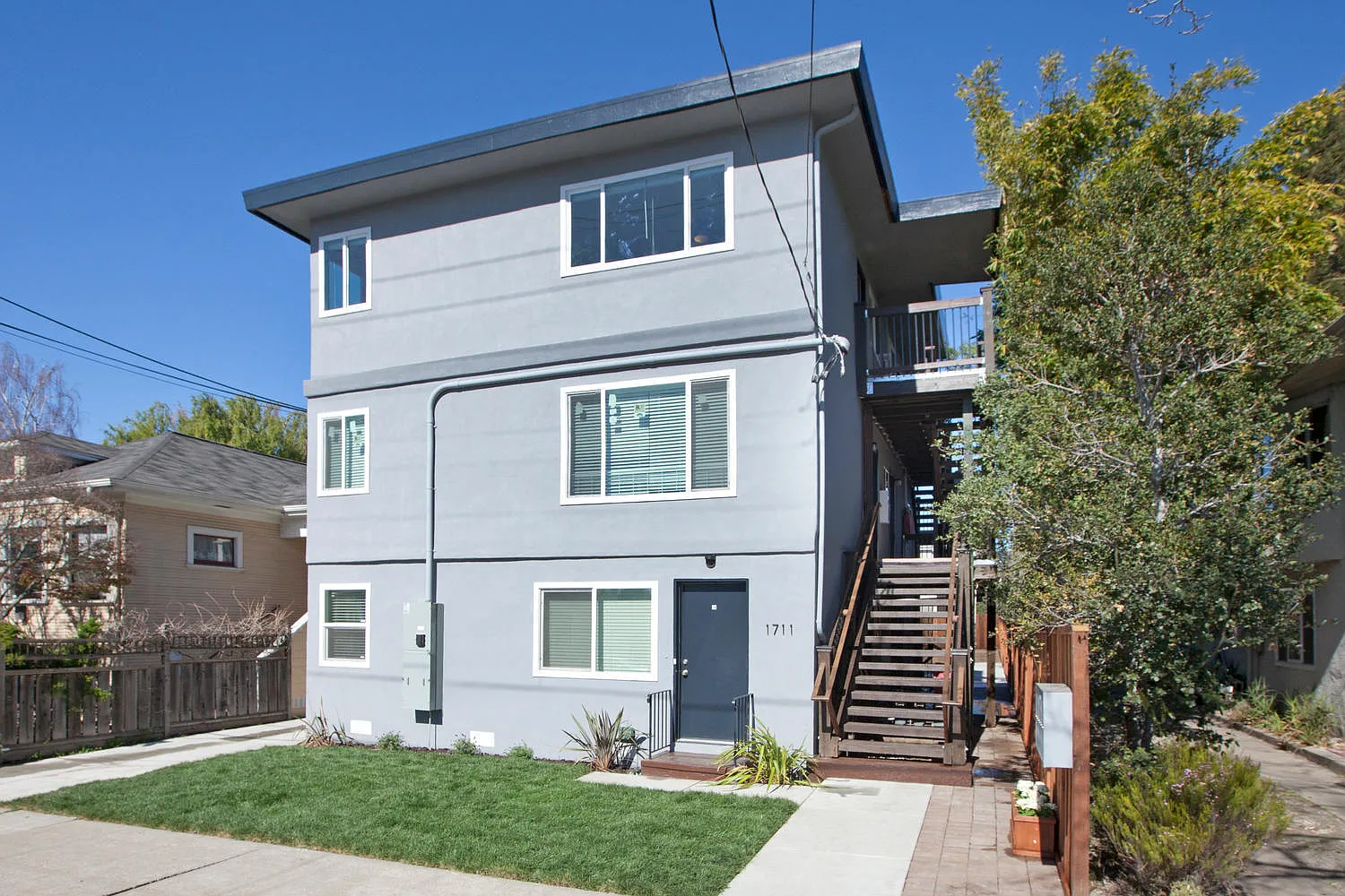 1 bed, 600 sqft, $2,450 — Photo 2