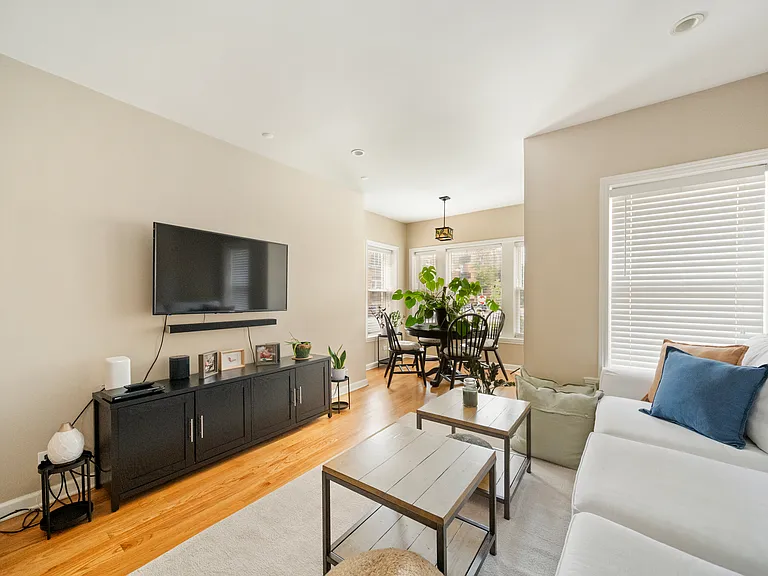 2259 W Diversey Ave #1 — Photo 7
