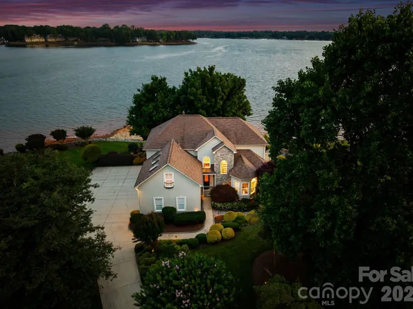 217 Westpaces Rd, Mooresville, NC 28117