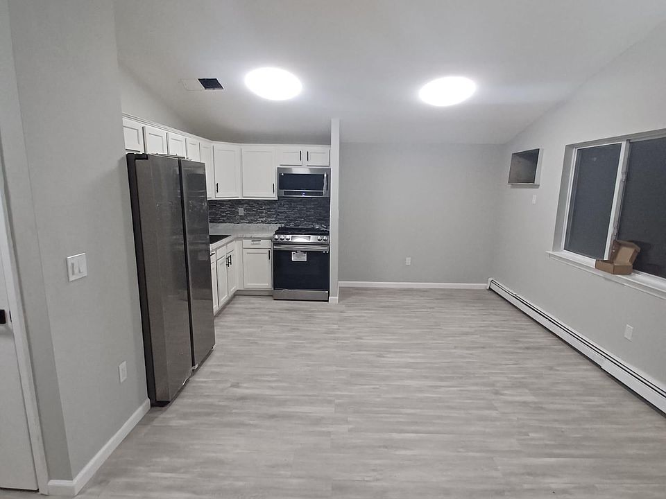 Open concept - living, dining, and kitchen