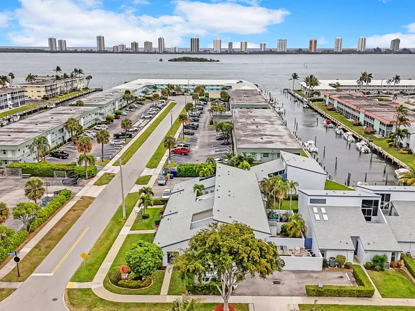 132 Wettaw Lane #118, North Palm Beach, FL 33408