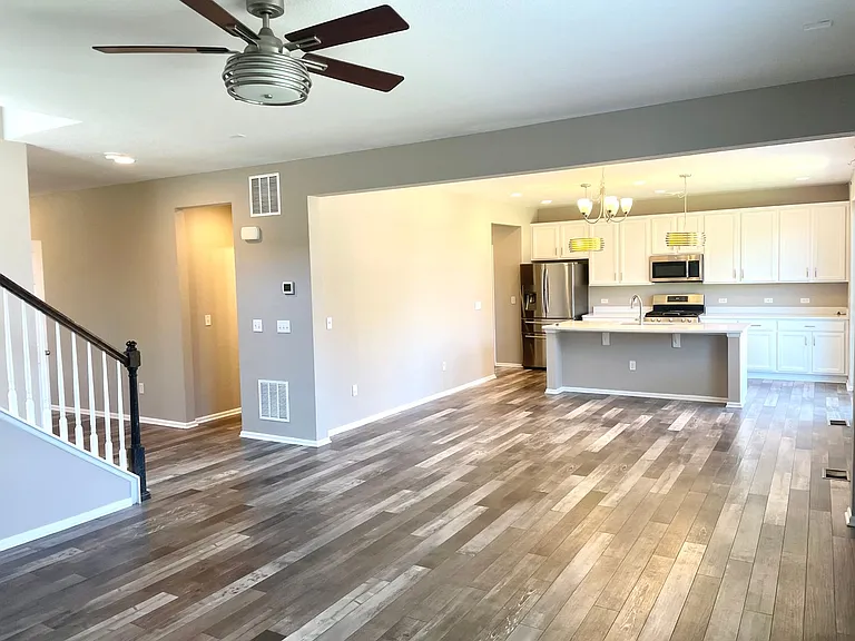 25147 E Maple Ave — Photo 8