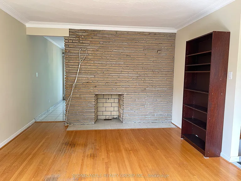 8 Hartsdale Dr — Photo 5