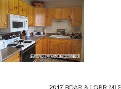 3rd image of 879 Applewood Dr