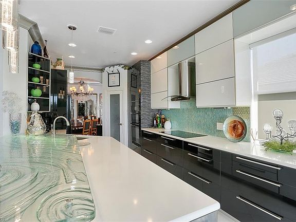 4th image of 8751 Coastline Ct APT 201