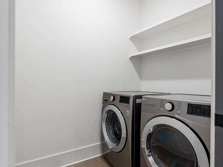 510 Heatherden Ave #E202-C — Photo 21