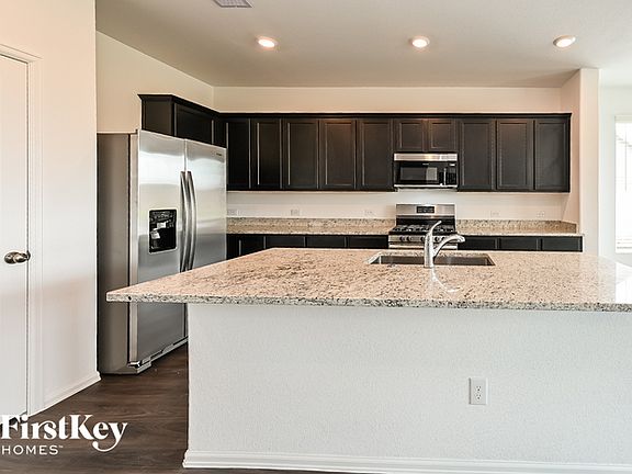 5th image of 7214 Keechi Pl
