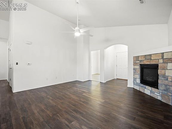 3rd image of 3707 Reindeer Cir