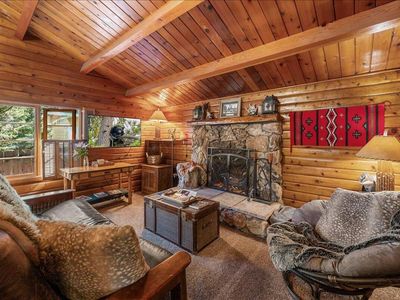 332 Cedar Ln, Sugarloaf, CA, 92386
