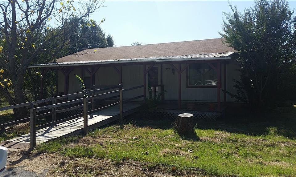 1st image of 306 W Lee Ave