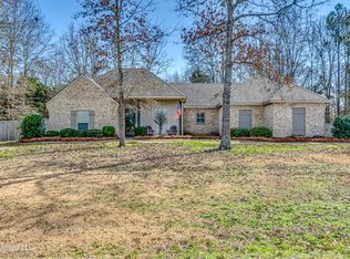 118 Tara Dr, Flora, MS 39071