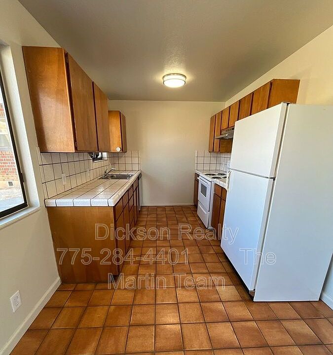 2nd image of 1565 G St
