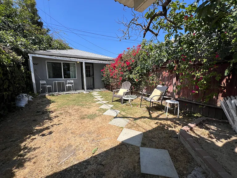 5902 1/2 Ernest Ave — Photo 6