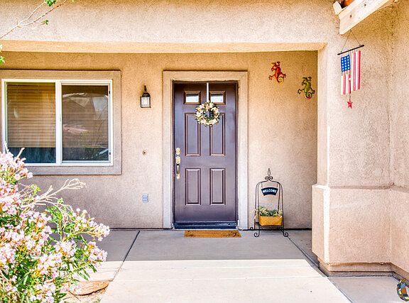 4th image of 250 Jackrabbit Dr
