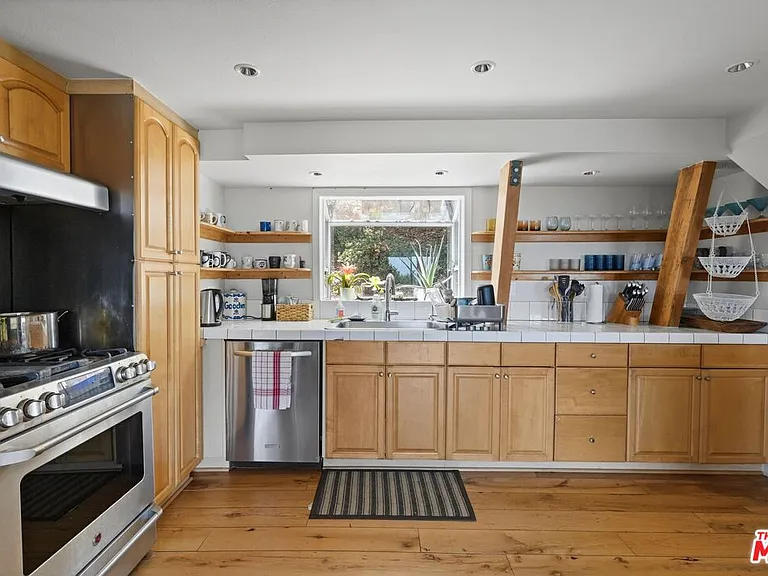 22013 Alta Dr — Photo 12