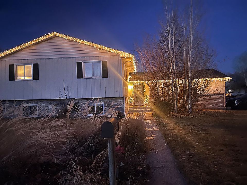 1st image of 2917 Larkspur Ln