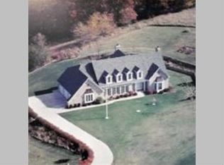 3N669 Roberts Rd, Campton Hills, IL 60119