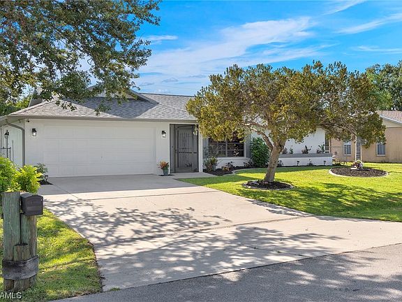 2nd image of 715 SE 9th Pl