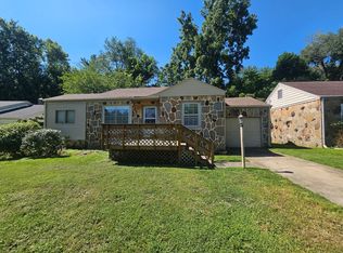 1954 E Cherry St, Springfield, MO 65802
