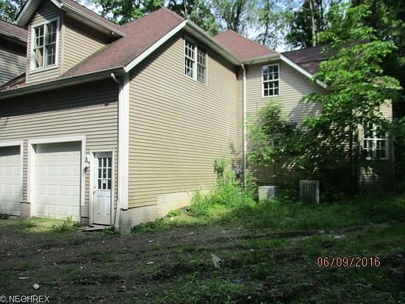 5th image of 10840 Robert Ln