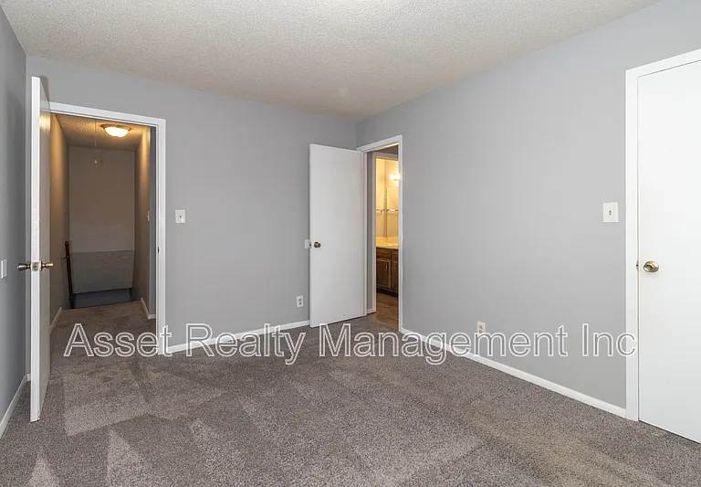 9157 Cedarpark Ln #B — Photo 16
