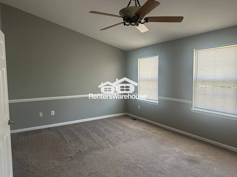 5613 Harvey Ct — Photo 23