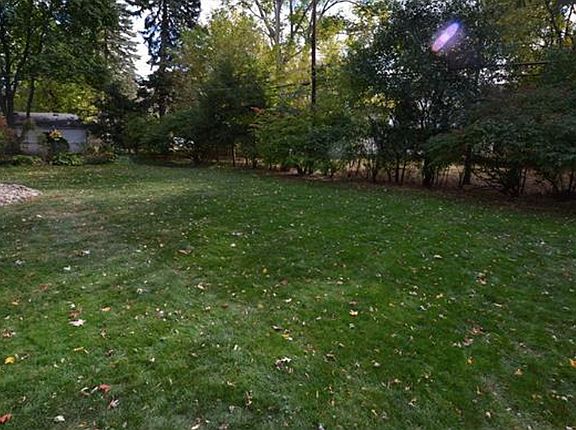 4th image of 18289 Devonshire St