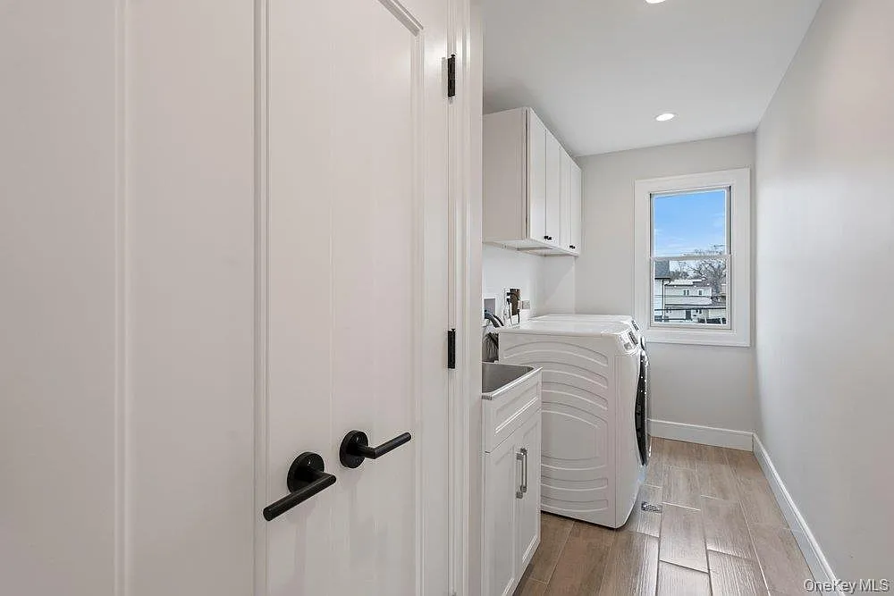 5 bed, 3050 sqft, $9,800 — Photo 4