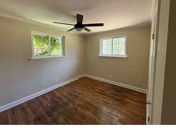 5th image of 615 Clinton St