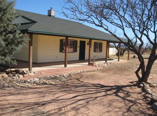 9009 S Oakridge Dr, Hereford, AZ 85615