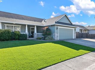 4021 Cherokee Dr, Springfield, OR 97477