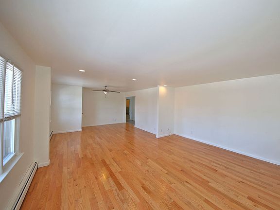 3rd image of 118E1 Lincoln Ave