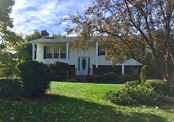 2nd image of 7 Dorchester Dr