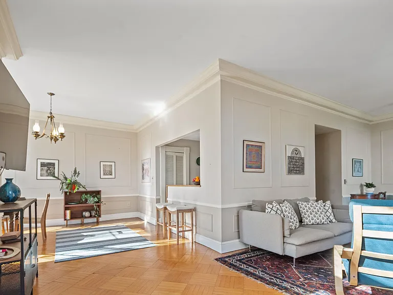 397 Gibbs Ave #1 — Photo 4