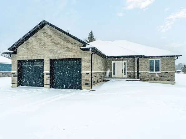 6 Patrick St, Kawartha Lakes, ON K0M 2B0