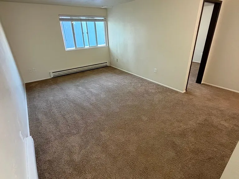950 NW Sycamore Ave #11 — Photo 6