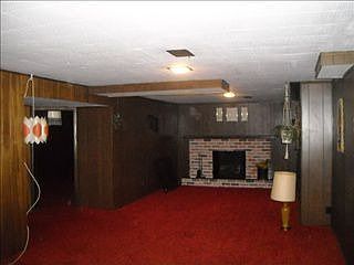 4th image of 2806 Oak Grove Ln